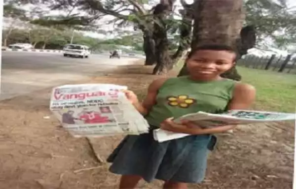 So Touching! Meet The 12-Year-Old Girl Who Pays Her Own School Fees By Selling Newspapers In Cross River (Photo)